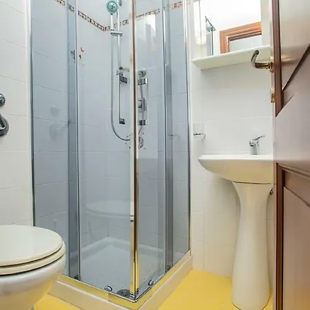 Appartement Bilocale Via Umbria *